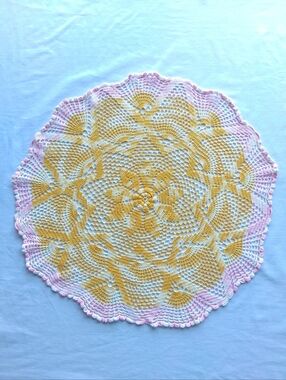 Vintage Doily crochet lace Round Pink, White & Yellow Handmade